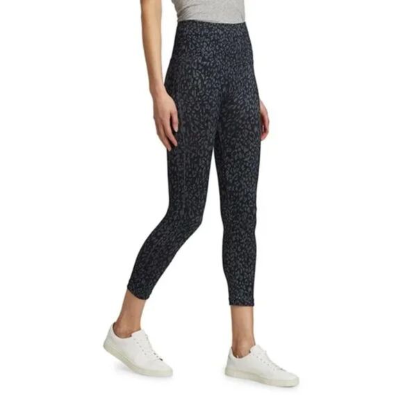 Spanx leggings size medium leopard print - Picture 3 of 7